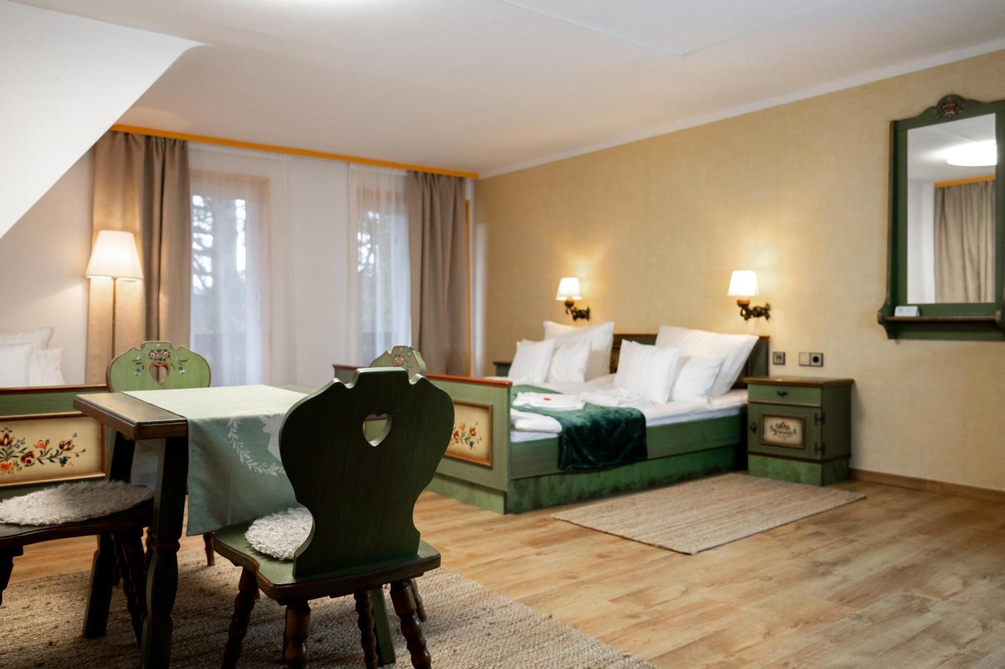 Hotel Zum See, Titisee Exterior foto